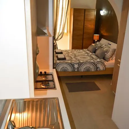 Flatlet In Traditional Maltese Townhouse